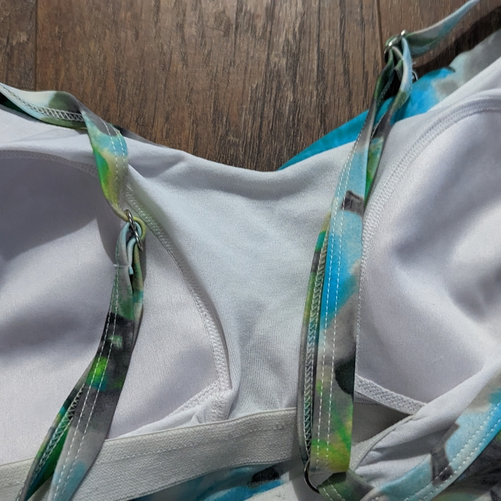 Jaclyn Smith Size 18w Floral Bathing suit top adjustable straps - Picture 3 of 4